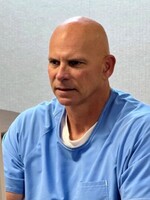 Obaja bratia Menendezovci ostávajú za mrežami. Súd zamietol aj Lyleovo prepustenie