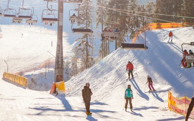 Oblíbená lyžařská oblast Čechů zavádí přísné pokuty. Za jízdu bez helmy nebo pod vlivem alkoholu zaplatíš i 20 tisíc korun