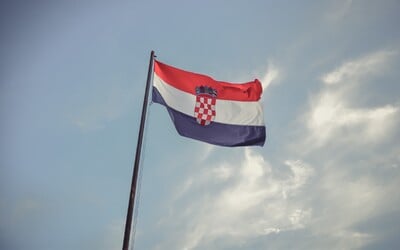 Obľúbená dovolenková destinácia Slovákov v Chorvátsku zaviedla nezmyselný poplatok pre turistov. Na toto si daj na pláži pozor