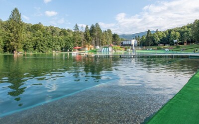 Obľúbené slovenské kúpalisko bude toto leto zatvorené. Problémom je únik vody aj znečistenie fekálnymi baktériami