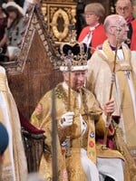 Obrazem: Takto probíhala korunovace Karla III. Podívej se na snímky ze slavnostního obřadu