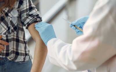 Očkování proti rakovině HPV funguje, vědci se radují z velkého úspěchu a prvních skutečných dat. Zachránili tisíce životů 