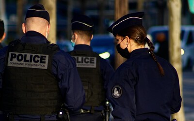 Ohavný útok ve Francii: Muž napadl nožem 4 děti a 2 dospělé, všechny oběti jsou v nemocnici. Obvinili ho z pokusu o vraždu