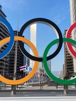 Olympiáda v Tokiu oficiálně odstartovala zahajovacím ceremoniálem. Vzpomínalo se na covid, vládl videomaping