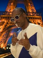 Olympijské hry v Paríži bude komentovať Snoop Dogg. „Vyfajčíme konkurenciu,“ odkázal raper