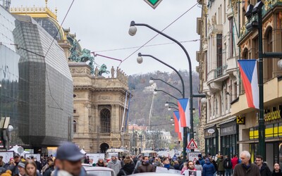 Oslavy 17. listopadu ovlivní dopravu v Praze. Takhle budou jezdit tramvaje