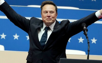 Otec Elona Muska je v Rusku. Chváli Moskvu a hovorí, že Putin je príjemný človek