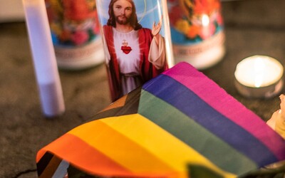 Otec střelce z gay baru v Coloradu poskytl bizarní rozhovor: „Pane bože, je můj syn snad gay,“ obával se po masakru