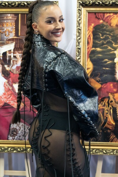 Outfit check z premiérovej šou Let’s Dance: kabát zo Zary, honosné róby za 3000 eur aj luxusné šperky