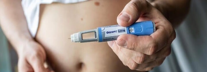 Ozempic znižuje chuť na alkohol, tvrdí nová štúdia. Takéto lieky by vraj mohli pomôcť so závislosťou