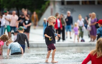 POČASÍ: Horký vzduch z Afriky nese do Evropy vlnu veder. Do Česka dorazí o víkendu