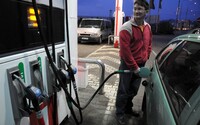 PREHĽAD: Mnohé čerpacie stanice na Slovensku ponúkajú zľavy na prémiové palivá. Vodiči môžu poriadne ušetriť