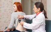 PŘEHLED: V Česku roste počet mladých lidí do 30 let s rakovinou. Na jaká preventivní vyšetření máš nárok?