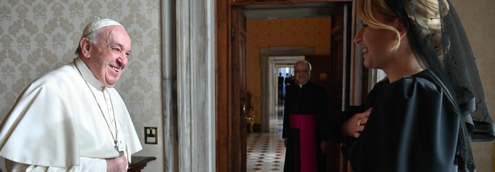 Pápež František rázne znižuje platy najvyšším hodnostárom: mzdy im klesnú aj o 10 percent