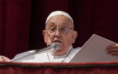 Papež František ve velikonočním poselství žádá příměří v Gaze a mír na Ukrajině. Kvůli nemoci vynechal mši