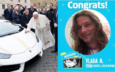 Pápežove Lamborghini putuje do Česka. V lotérii ho vyhral Vladislav N.