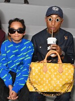 Pařížský týden módy: Pharrell Williams ukázal tašku Louis Vuitton za 1 milion dolarů