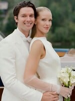 Patrick Schwarzenegger a Abby Champion zveřejnili fotky z pohádkové svatby