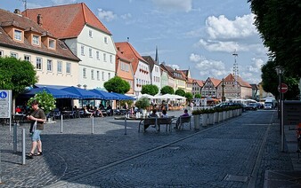 Pečovatelka v domově pro seniory natáčela porno. Na jednom z videí byl vidět pacient