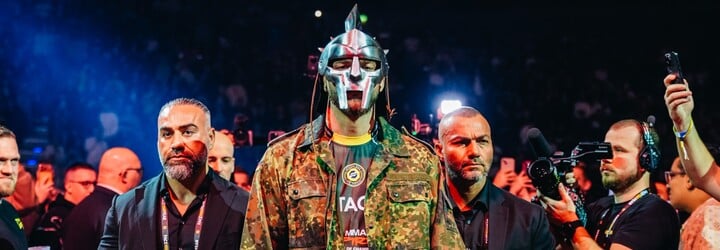 Pekelné KO loktem z otočky i souboje gigantů. Oktagon 78 přinesl v závěru obrovský šok a hala ztichla