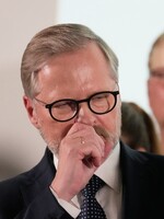 Petr Fiala prohrál volby. Byli jsme u toho přímo ve volebním štábu SPOLU