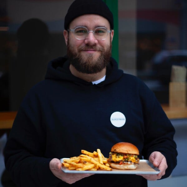 Petr vlastní oblíbený podnik Burgerman v Praze: Šest lidí má u nás burger doživotně zdarma