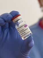 Petříček: Česko odmítlo nakoupit vakcíny od AstraZeneca ze SAE. Žádnou oficiální nabídku jsme neobdrželi, tvrdí Blatný