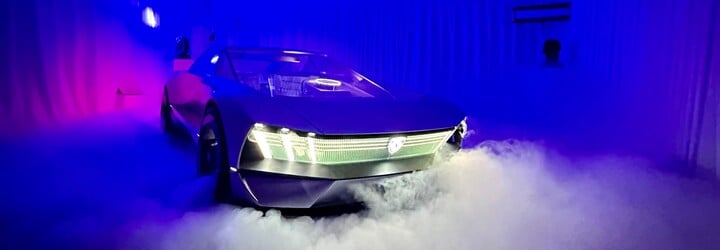 Peugeot na Slovensko doviezol auto budúcnosti za 2 milióny €. Má 680 koní a úchvatný interiér s výsuvným volantom