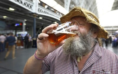 Pivo za 375 korun. V Mnichově startuje Oktoberfest, cena piva se vyšplhala na historické maximum