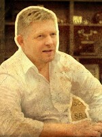Platená nenávisť na sociálnych sieťach - útoky politikov na novinárov pokračujú
