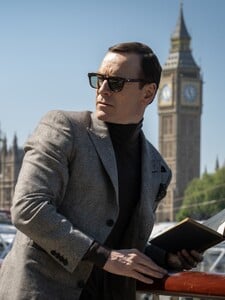 Po královské rodině vznikne seriál o klanu Kennedyových. Hlavní roli získal Michael Fassbender