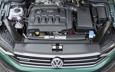Po značkách Mercedes, Audi či Hyundai už aj Volkswagen oznámil koniec vývoja nových spaľovacích motorov