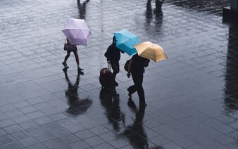 Počasí: Česko čeká deštivý týden. V těchto šesti krajích hrozí vzestup hladin řek