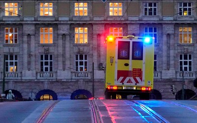 Počet obetí v Prahe stúpol na minimálne 15. Strelec sa vraj inšpiroval útokmi z Ruska