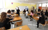 Podezření na střelbu ve škole. Bratislavské gymnázium spustilo poplach a poslalo studenty domů