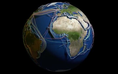 Podívej se na unikátní 3D mapě, jak svět propojují podvodní kabely