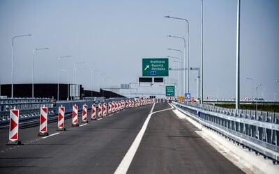 Pokazilo sa ti auto? Na diaľnici platia štyri základné pravidlá