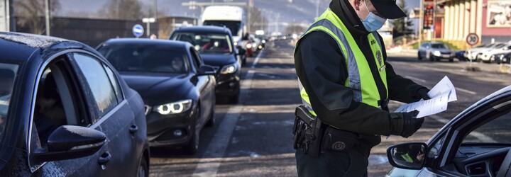 Policejní kontroly v Česku o víkendu zesílí. Hlídky se připraví na zvýšený počet řidičů