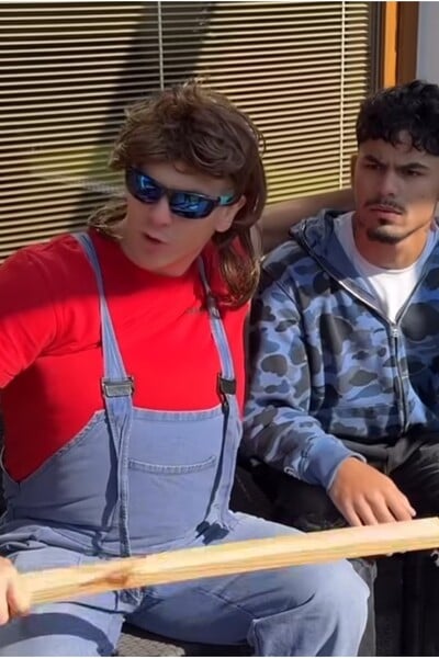 Polícia komentovala video Jovinečka, v ktorom si uťahuje z rasizmu voči Rómom. Navrhla mu spoluprácu