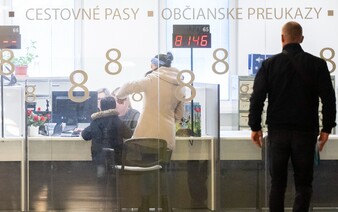 Polícia nestíha vydávať cestovné pasy. Záujem o doklady stúpol o 90 %, niektorí možno nestihnú dovolenku