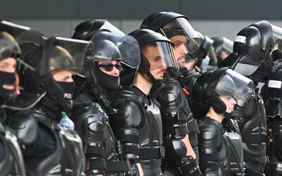 Polícia ohlásila bezpečnostné opatrenia k futbalovému derby Spartak – Slovan. Na verejný poriadok budú dohliadať stovky policajtov