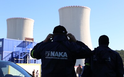 Polícia opäť zasahuje v jadrovej elektrárni Mochovce. Dohodnutá cena dostavby sa už zvýšila na 25 miliónov eur