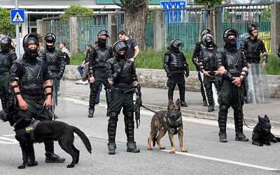 Polícia sa pripravuje na rizikový zápas Slovana s Ferencvárosom. Uzavrie viaceré ulice v Bratislave, na štadióne zakázala alkohol