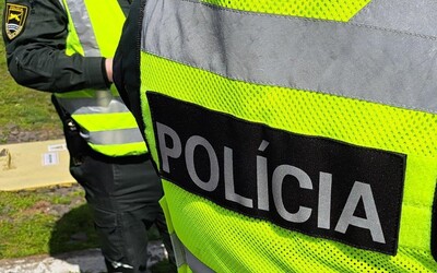 Polícia strieľala v centre Liptovského Mikuláša. Vodič vrazil do skupiny dôchodcov