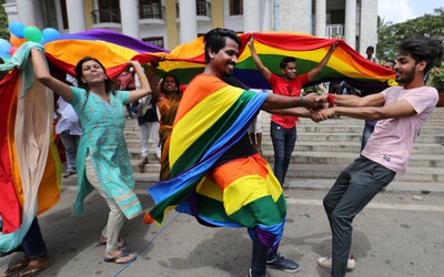 Policie v Istanbulu rozehnala LGBTI komunitu slzným plynem, chtěli zabránit shromáždění
