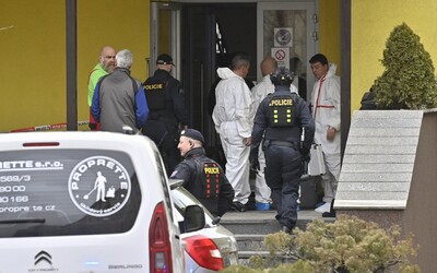 Policie zadržela 19letého studenta, který měl v Praze mačetou zavraždit učitele. Možným motivem je studijní neúspěch
