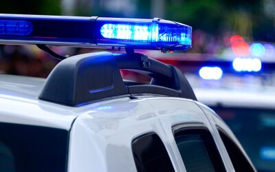 Policisté v Arkansasu surově bili zatčeného muže, jsou postaveni mimo službu