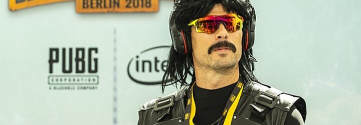 Populární streamer Dr. Disrespect si psal s nezletilými. Na YouTube už nic nevydělá