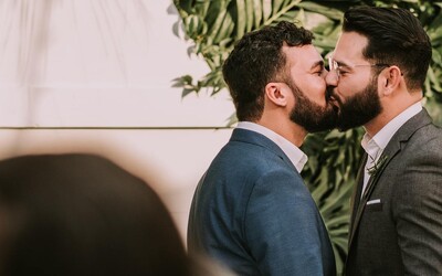 Poslanci v Česku budú schvaľovať legalizáciu manželstiev párov rovnakého pohlavia