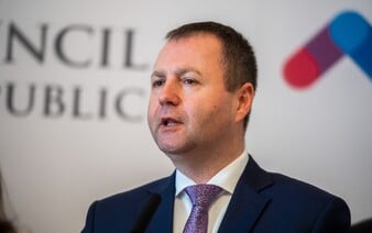 Poslanec Smeru Kéry odpísal celú diplomovku. V minulosti pritom kritizoval plagiátorov